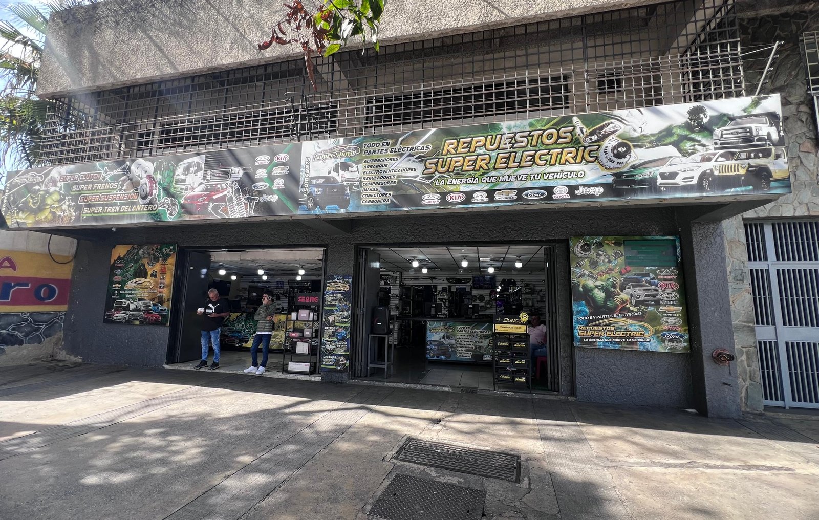 Tienda Super Suspensión 3